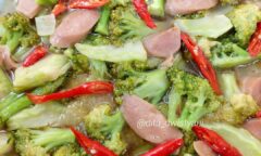 Resep Tumis Brokoli Sosis Dari dita_dwistyani