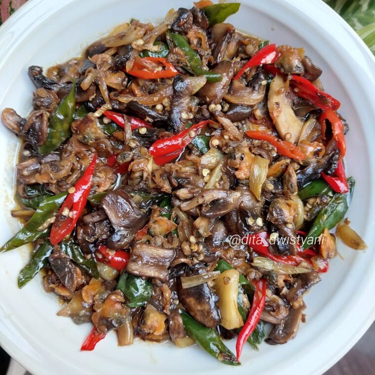Resep Tumis Kerang Jamur Lada Hitam Dari dita_dwistyani