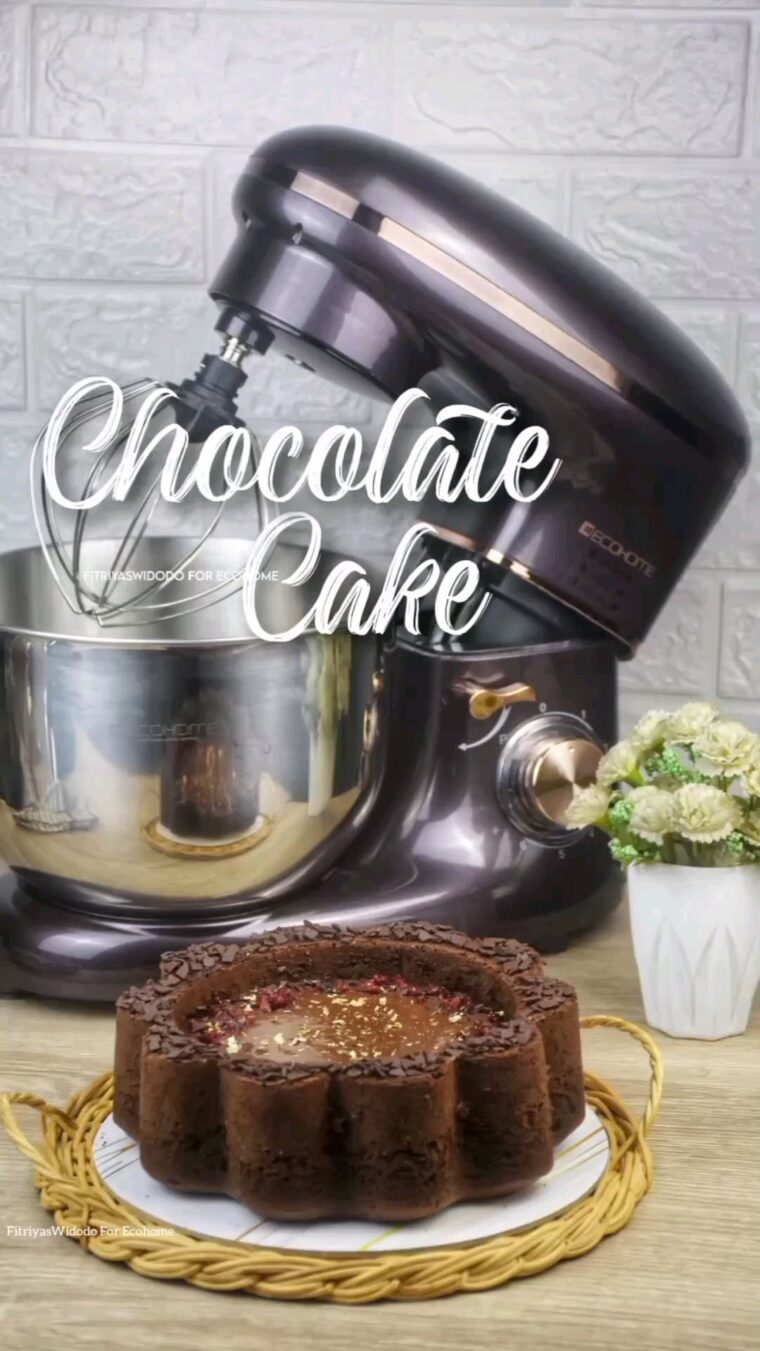 Resep Chocolate Cake (With Melted Ganache) Dari fitriyas_widodo