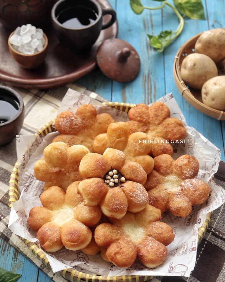 Resep Donat Kentang Bunga Dari friel_sit