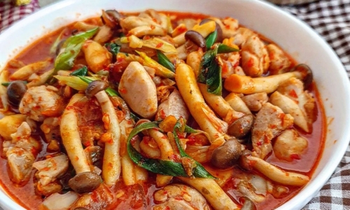 Tumis Ayam Jamur Saus Pedas - Masakan dari Jamur Shimeji