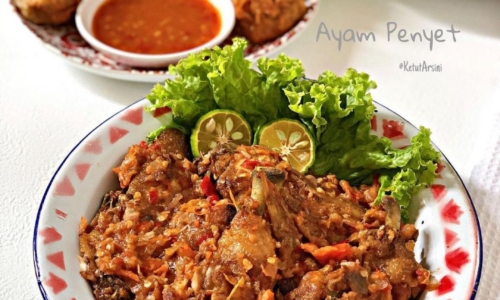 Ayam Goreng Penyet