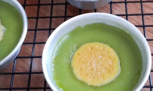 Bulan Dunmek / Thai Steamed Rice Cake - Kue dari Tepung Garut