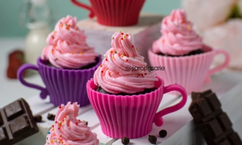 Choco Strawberry Cupcake