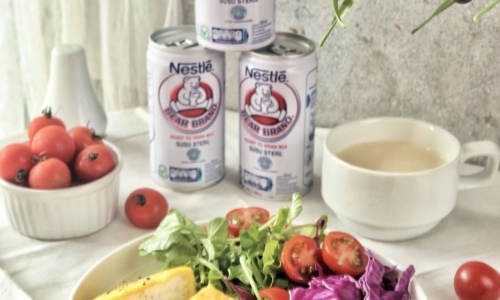 Fluffy Omelette With Salad