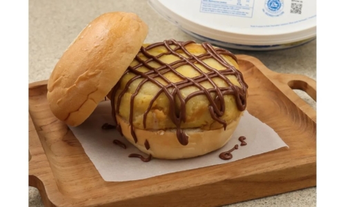 Fried Ice Cream Burger - Camilan dari Vanila