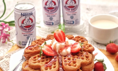 Fruit Waffle - Kue dari Yoghurt