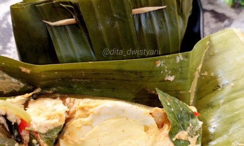 Pepes Telor Asin - Masakan dari Tahu dan Telur