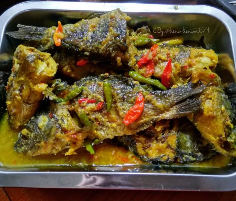 Resep Pesmol Ikan Mas Dari lisna_lisnawati71