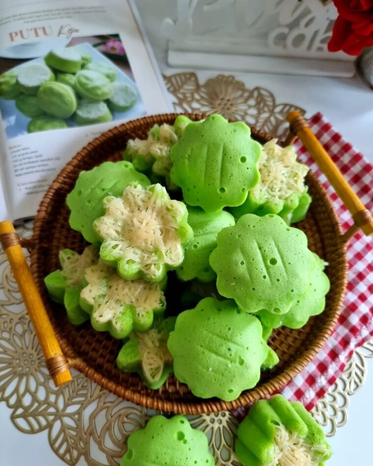 Resep Putu Keju Dari plasa.cake