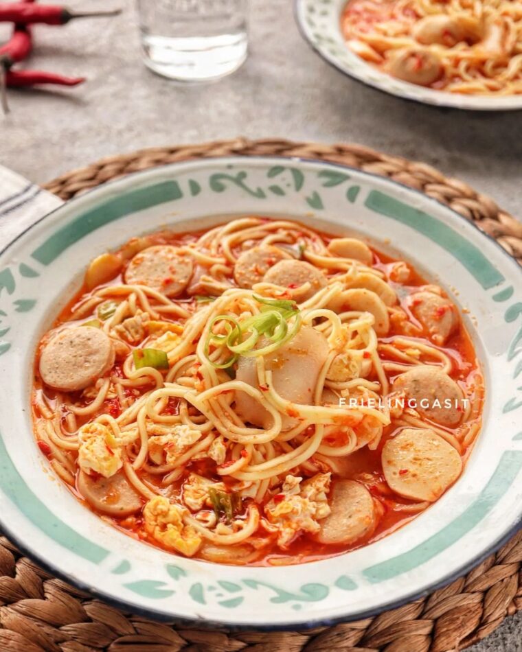 Resep Seblak Mie (Kuah Pedas) Dari friel_sit