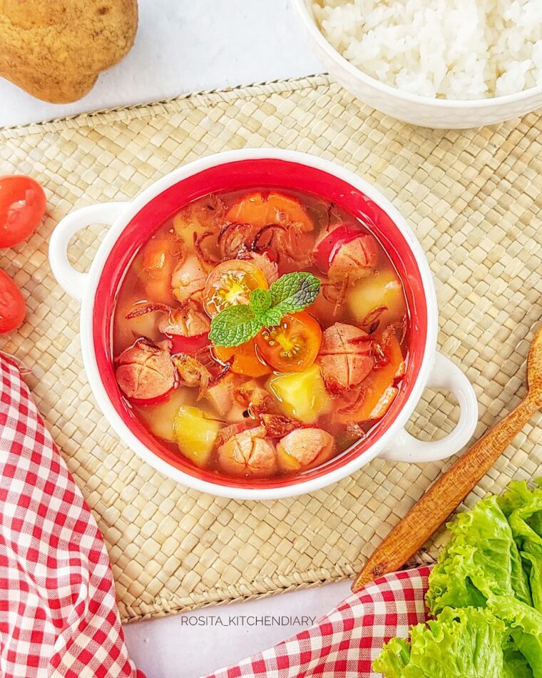 Resep Sop Sayur Sosis Dari rosita_kitchendiary