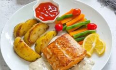 Resep Steak Salmon Saus Jamur Dari qiutin.kitchen