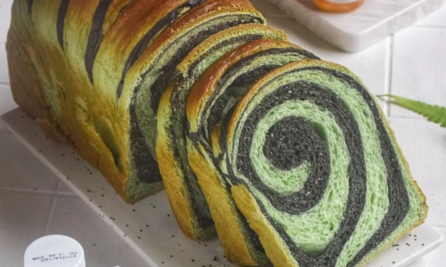 Swirl Bread (Pandan Ketan Hitam)