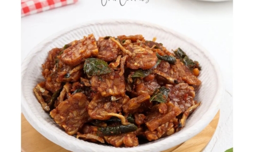 Tempe Goreng Daun Kari