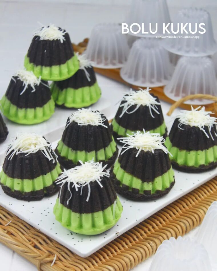 Resep Bolu Kukus (Pandan Ketan Hitam) Dari fitriyas_widodo