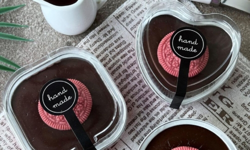 Brownies Kukus Vla Coklat - Kue dari Coklat dan Tepung Terigu