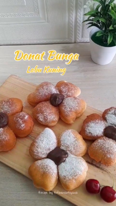 Resep Donat Bunga Labu Kuning Dari fifinimartiyana
