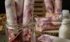 Resep Es Lilin Strawberry Milk Dari sarongsarie
