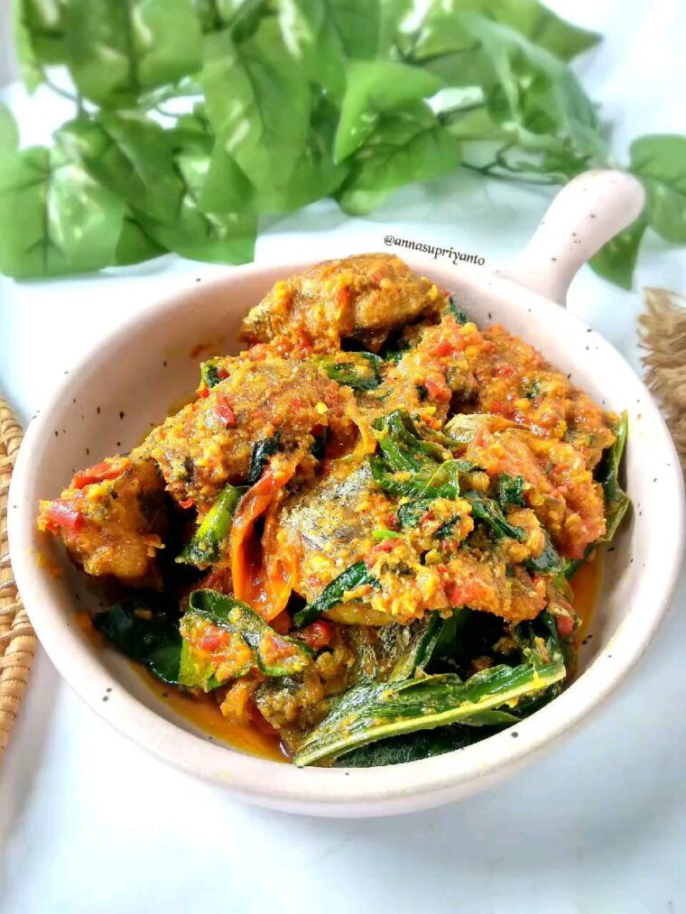 Resep Ikan Tengiri Masak Woku Dari annasupriyanto