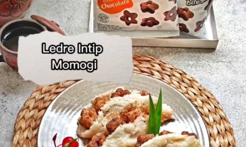 Ledre Intip Momogi