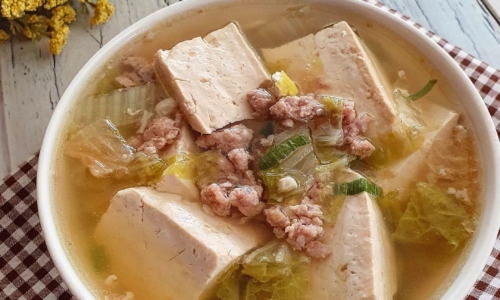 Minced Meat Tofu Soup