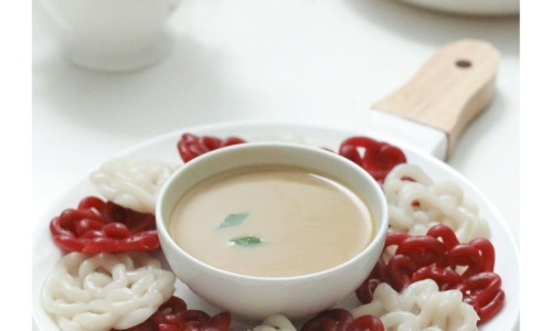 Putu Mayang Merah Putih