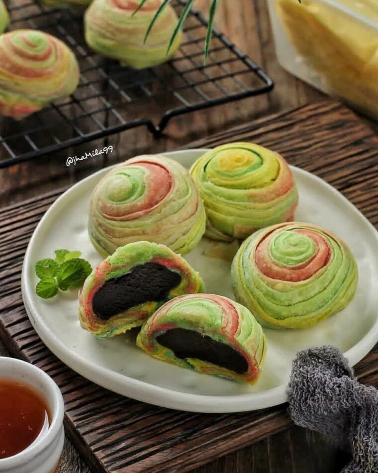 Resep Rainbow Layer Chocolate Pie Dari jhamila99