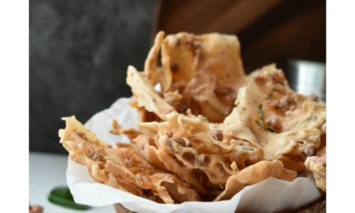 Rempeyek - Camilan dari Kacang Tanah dan Telur