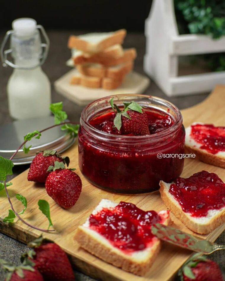 Resep Selai Strawberry Dari sarongsarie