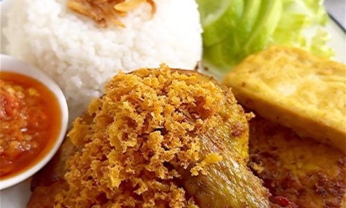 Ayam Goreng Kuning