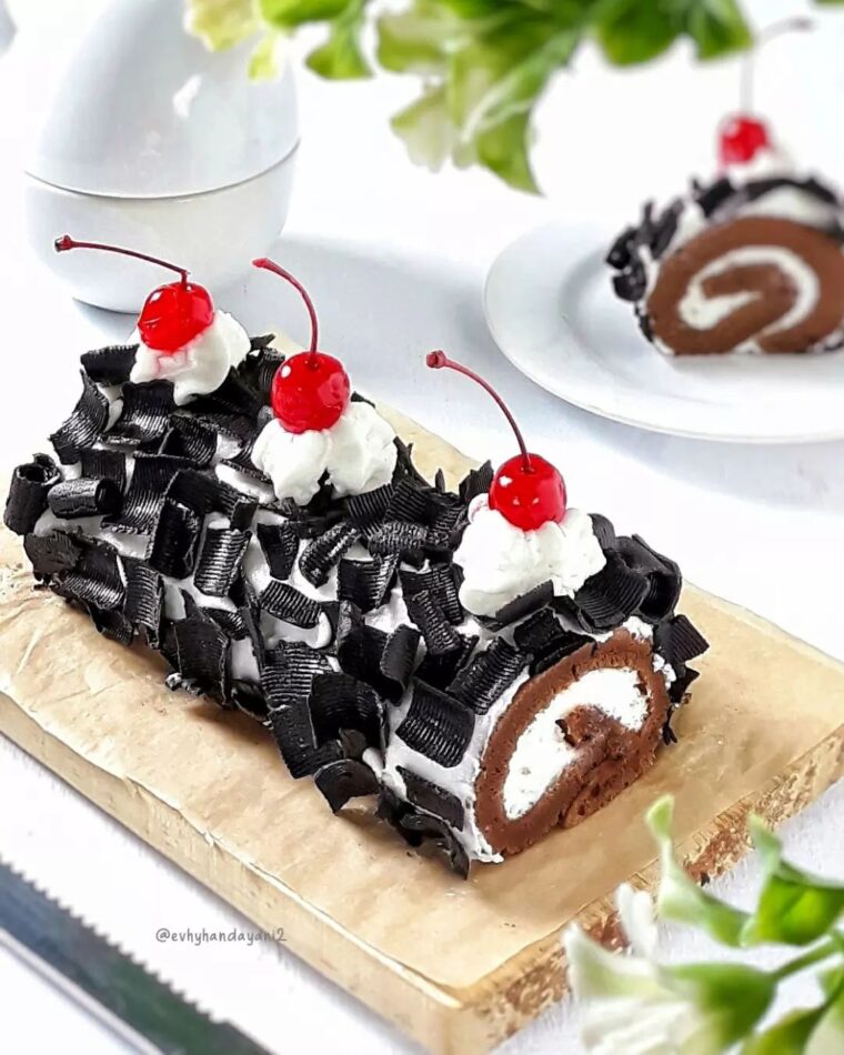 Resep Black Forest Roll Cake Dari evhyhandayani2