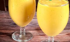 Resep Mango Banana Smoothie Dari leenaa.hamiid