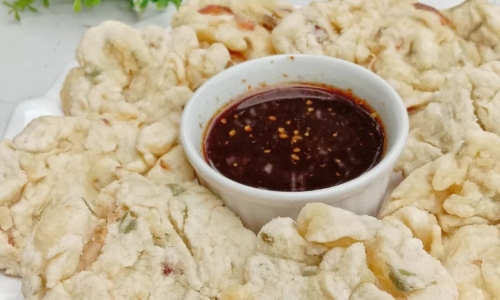 Pempek Kulit Krispy Dari Nasi Sisa - Camilan dari Nasi