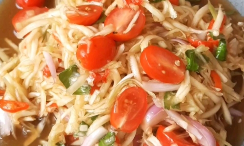 Spicy Thai Mango Salad