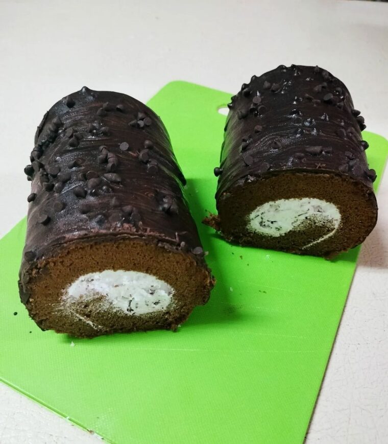 Resep Triple Chocolate Roll Cake Dari herlina2012