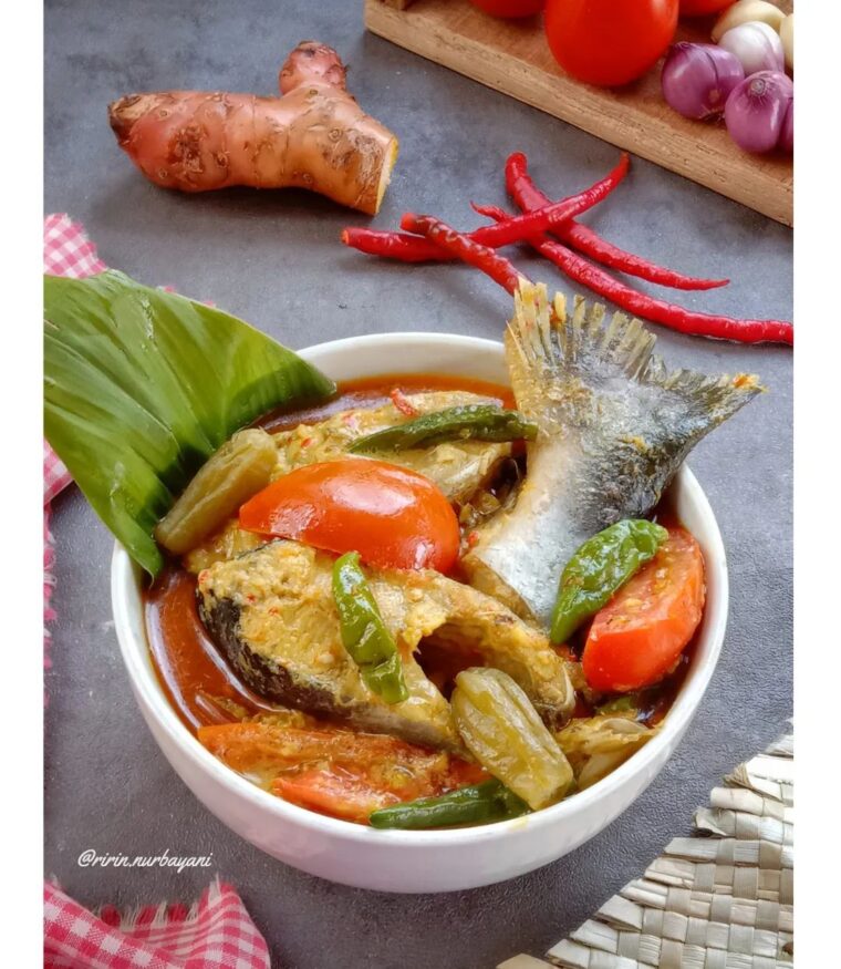 Resep Asam Pedas Ikan Patin Dari ririn.nurbayani