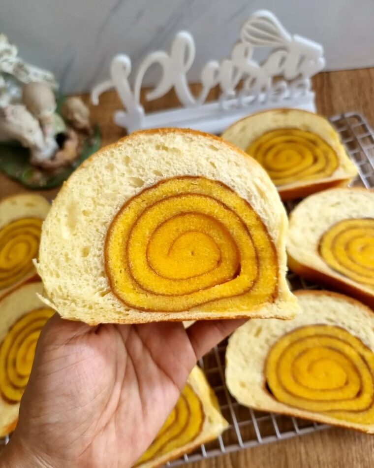Resep Bread Cake Roll Lapis Legit Dari plasa.cake