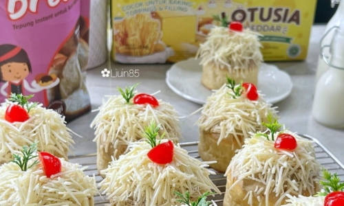 Moist Bread Keju - Kue dari Teratai
