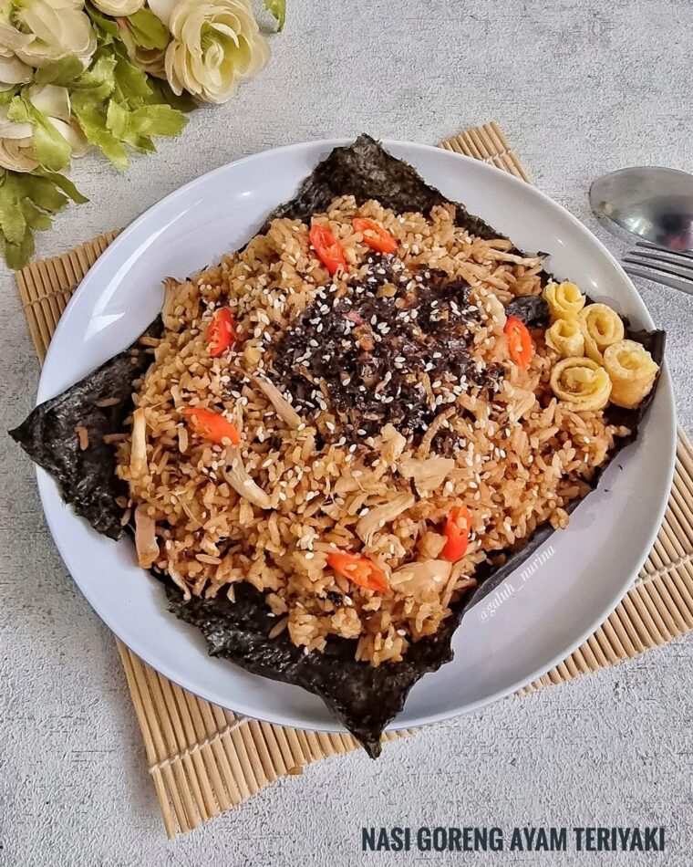 Resep Nasi Goreng Ayam Teriyaki Dari galuh_nurina
