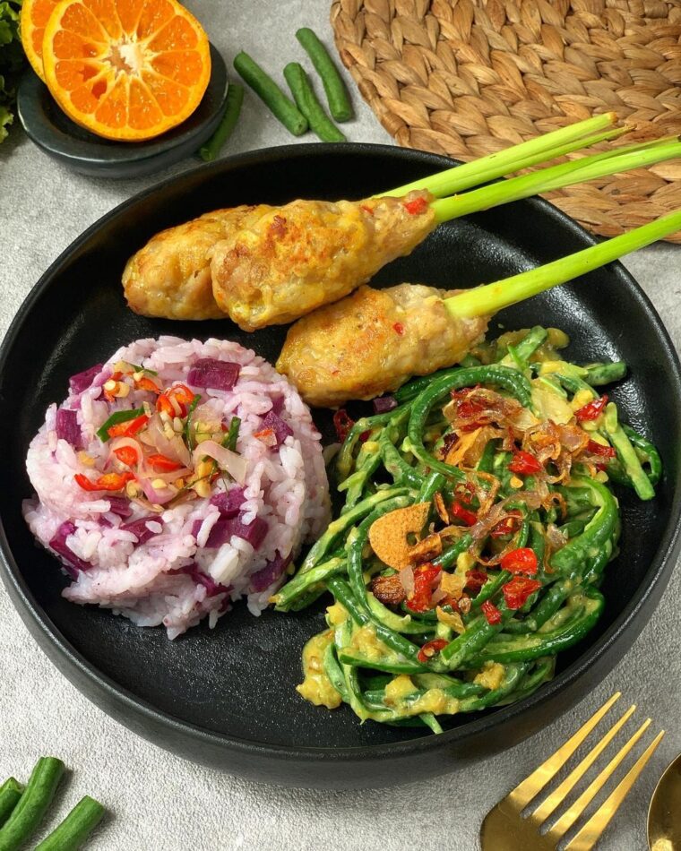Resep Nasi Sela Jukut Sate Lilit Dari nennaannen