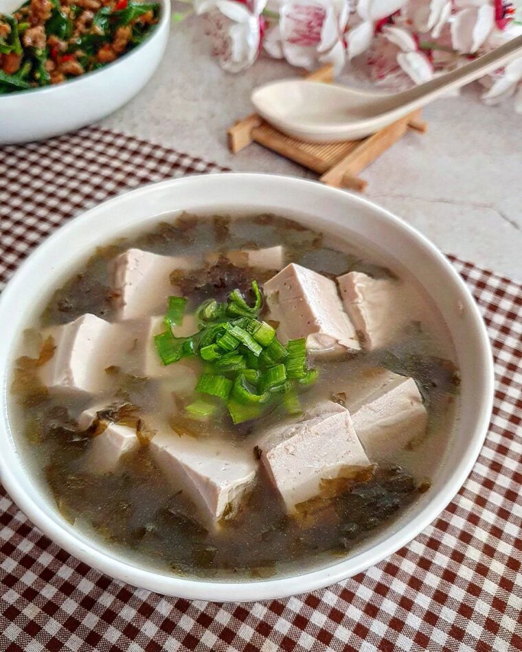 Resep Tofu And Seaweed Soup Dari yscooking