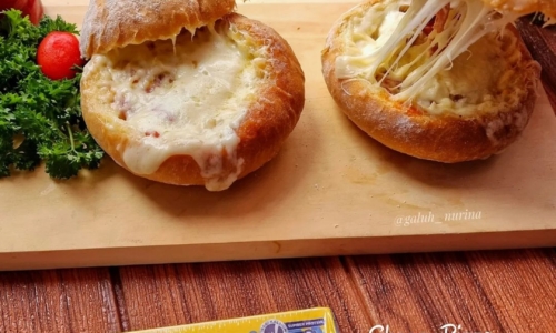 Cheesy Pizza Bread Bowl - Kue dari Keju