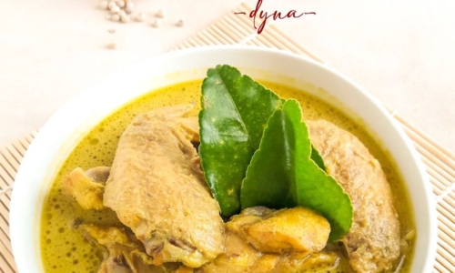 Kare Ayam - Masakan dari Ayam dan Santan