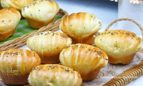 Mini Woll Roll Bread