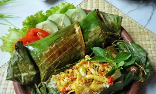 Nasi Bakar Ayam Kemangi