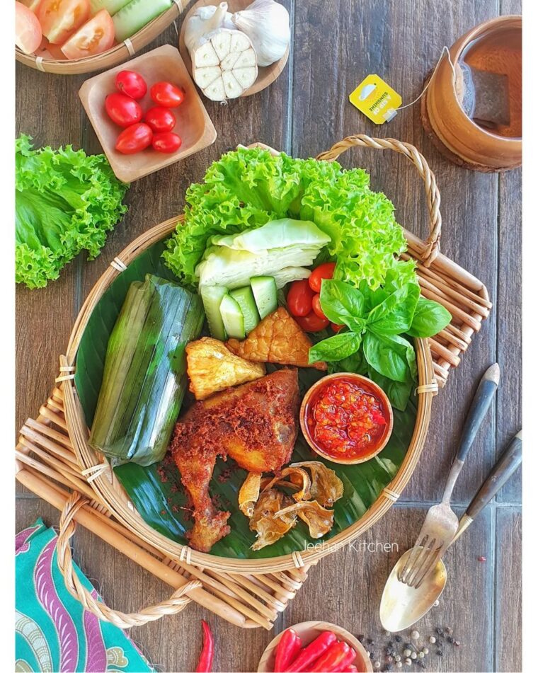 Resep Nasi Timbel Dari jeehan_kitchen