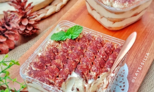 Tiramisu Dessert Box