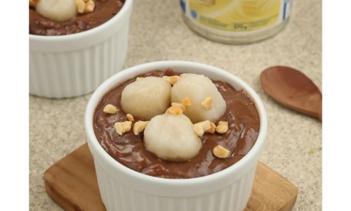 Dongji Patjuk - Kue dari Susu, Tepung Beras, dan Tepung Ketan