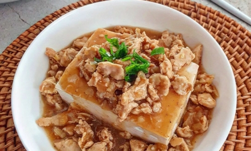 Tofu Steam Siram Daging